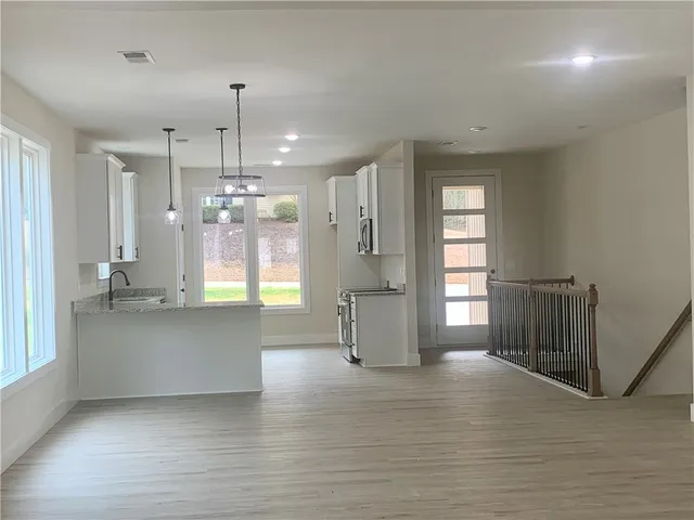 $374,900 | 158 Grand Oak Circle, Pendleton, SC 29670