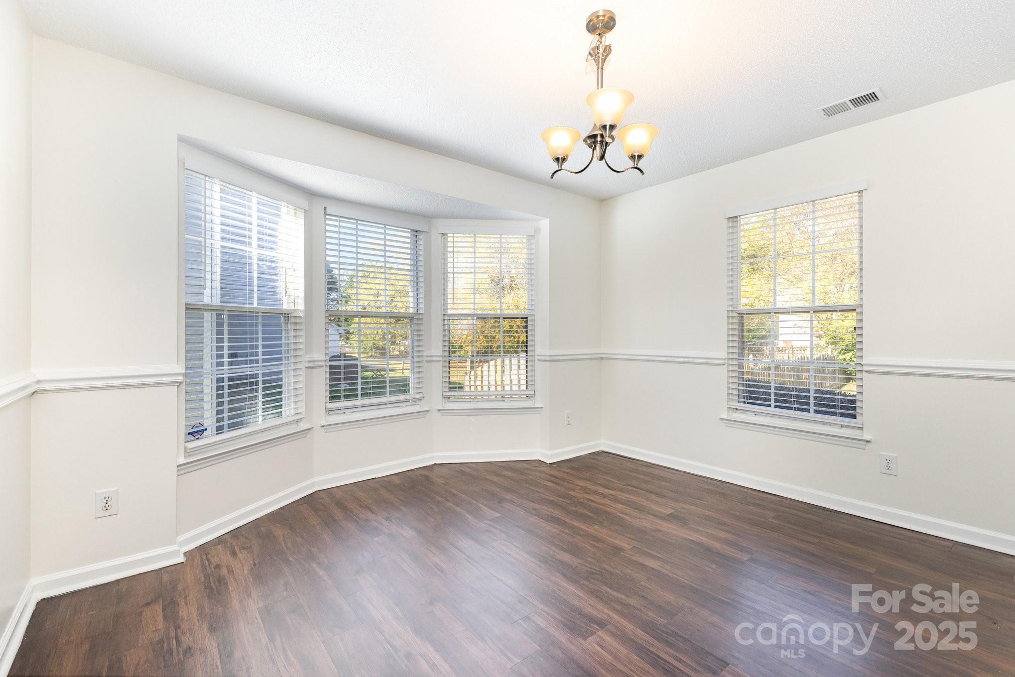 11421 Coreopsis Road Charlotte, NC 28213 - Photo 9 of 34