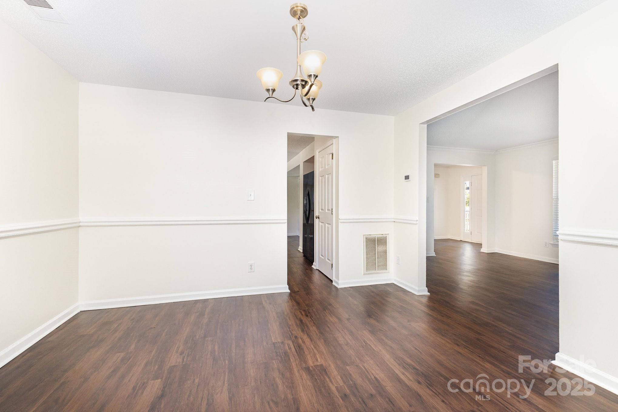 11421 Coreopsis Road Charlotte, NC 28213 - Photo 10 of 34