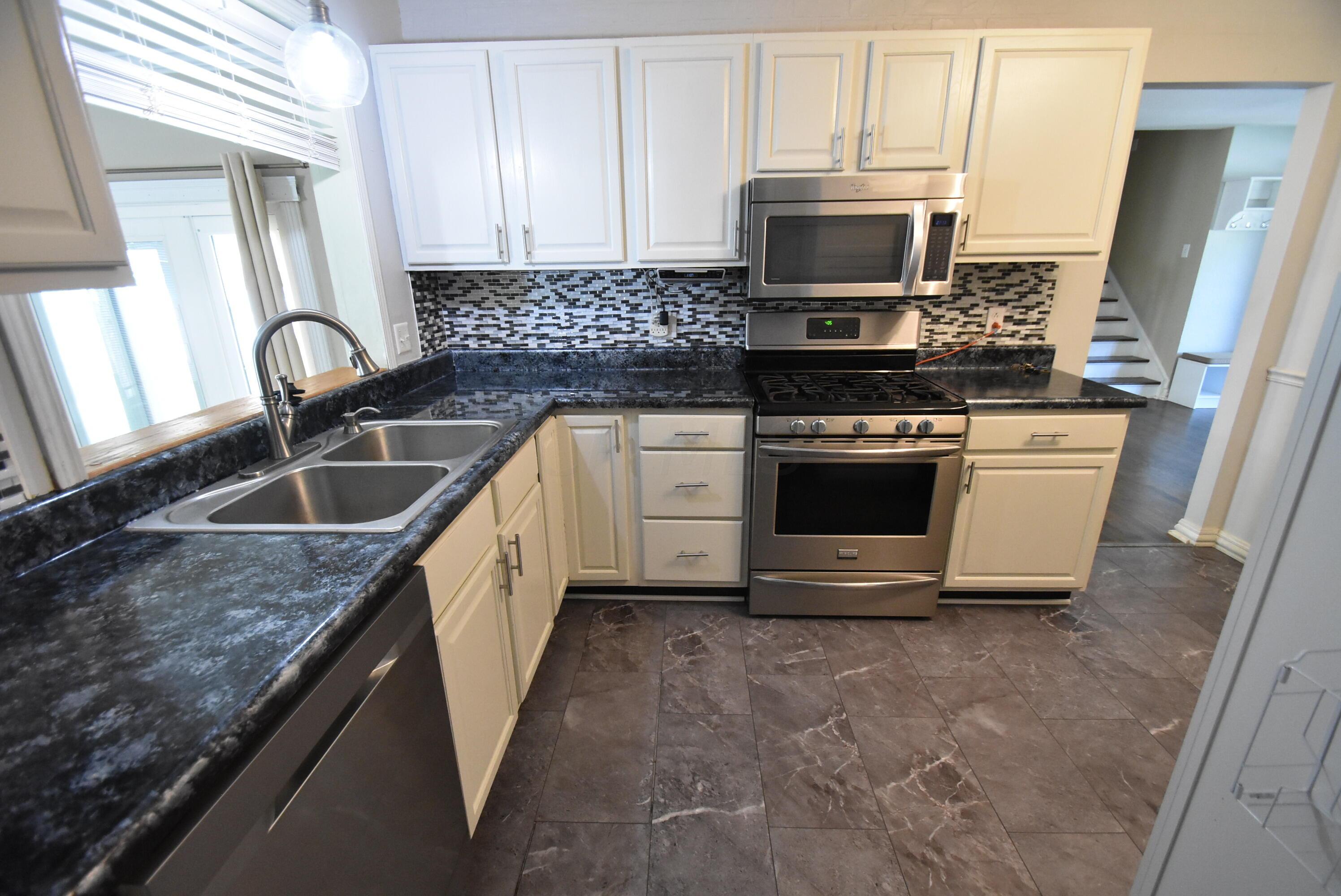 6658 Red Fox Road Reynoldsburg, OH 43068 - Photo 17 of 46 Well Equipped Galley Kitchen Views