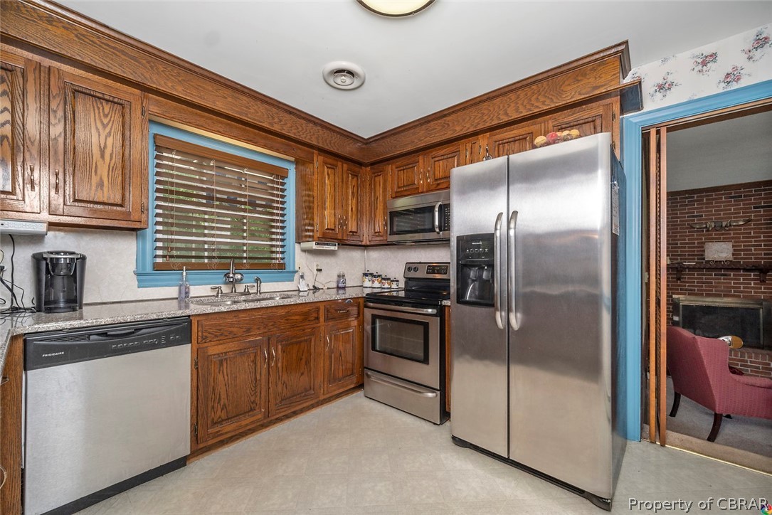 7236 Independence Road Gloucester, VA 23061 - Photo 8 of 29 Gallery Image 8