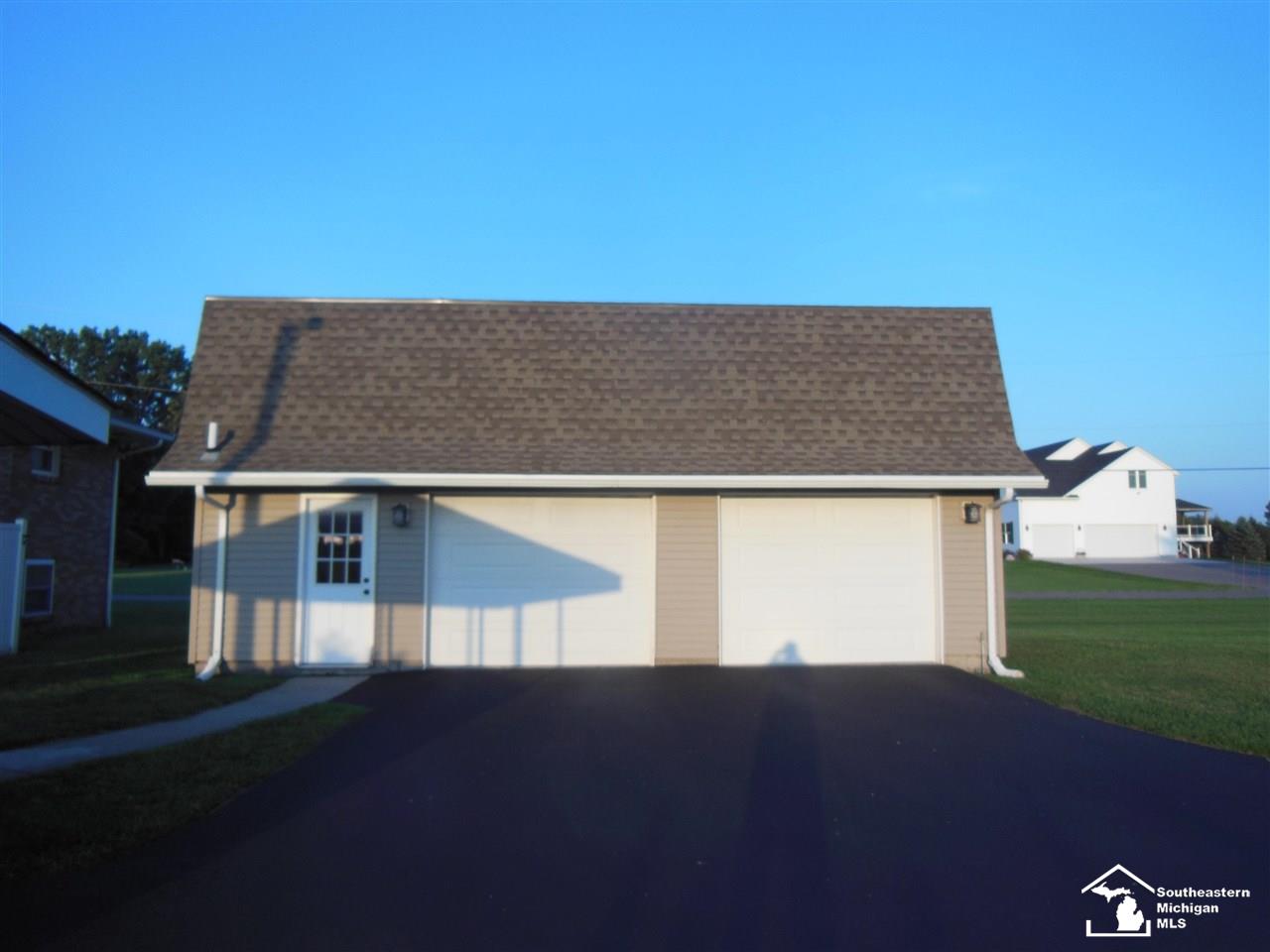 4659 West Erie Road Temperance, MI 48182 - Photo 9 of 39 Gallery Image 9