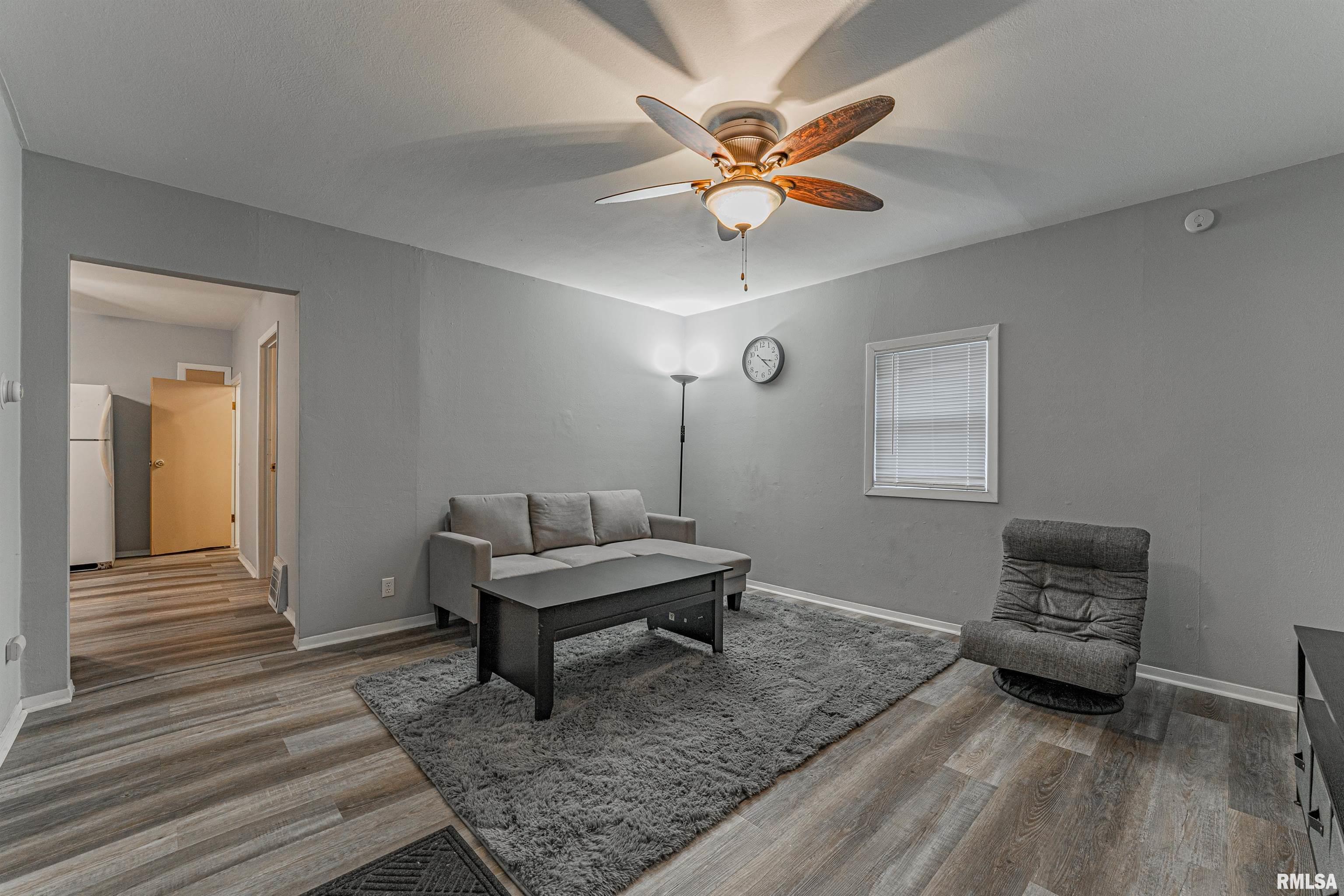 1106 North Kickapoo Street Lincoln, IL 62656 - Photo 3 of 23 Gallery Image 3