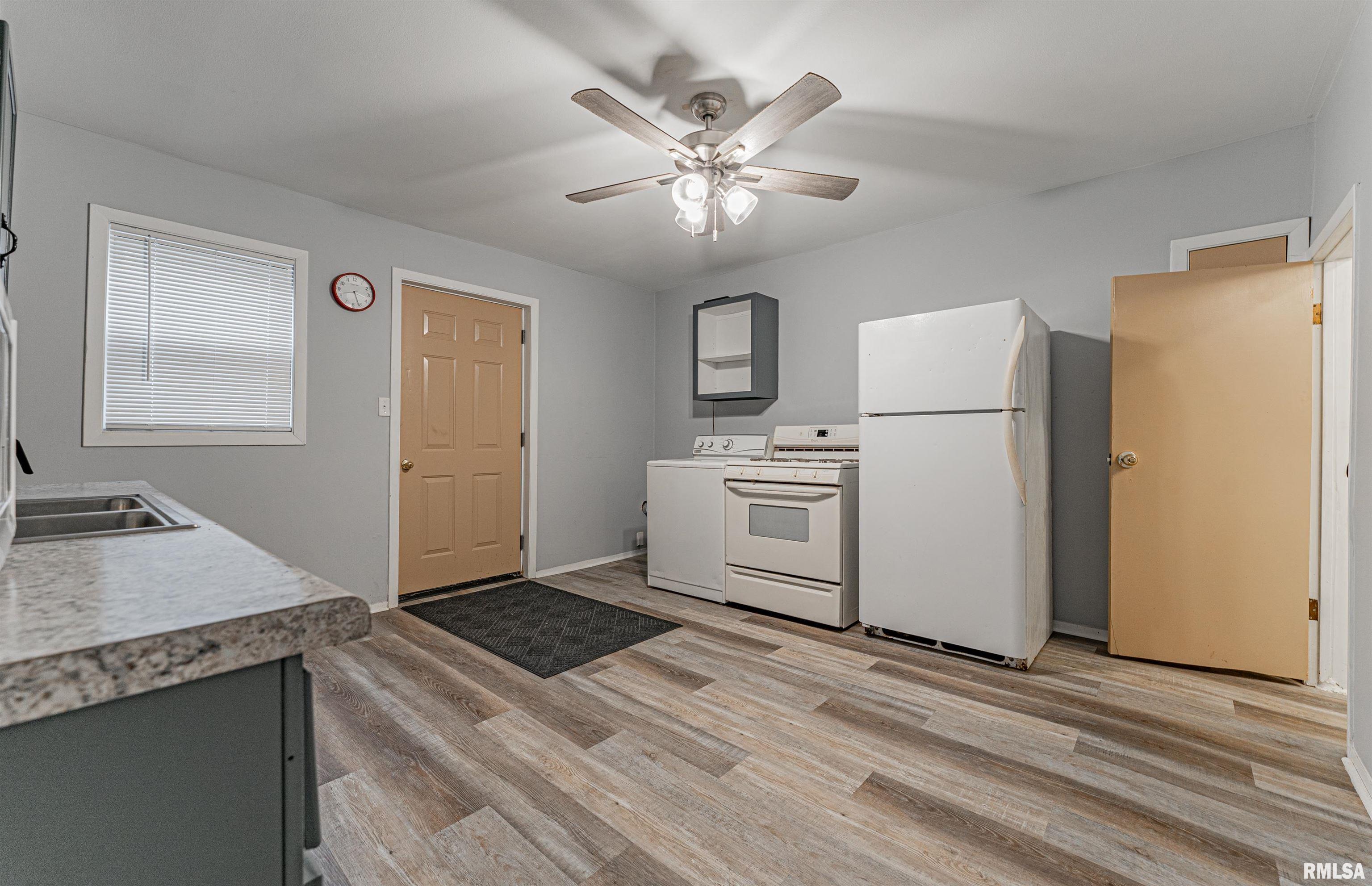 1106 North Kickapoo Street Lincoln, IL 62656 - Photo 5 of 23 Gallery Image 5
