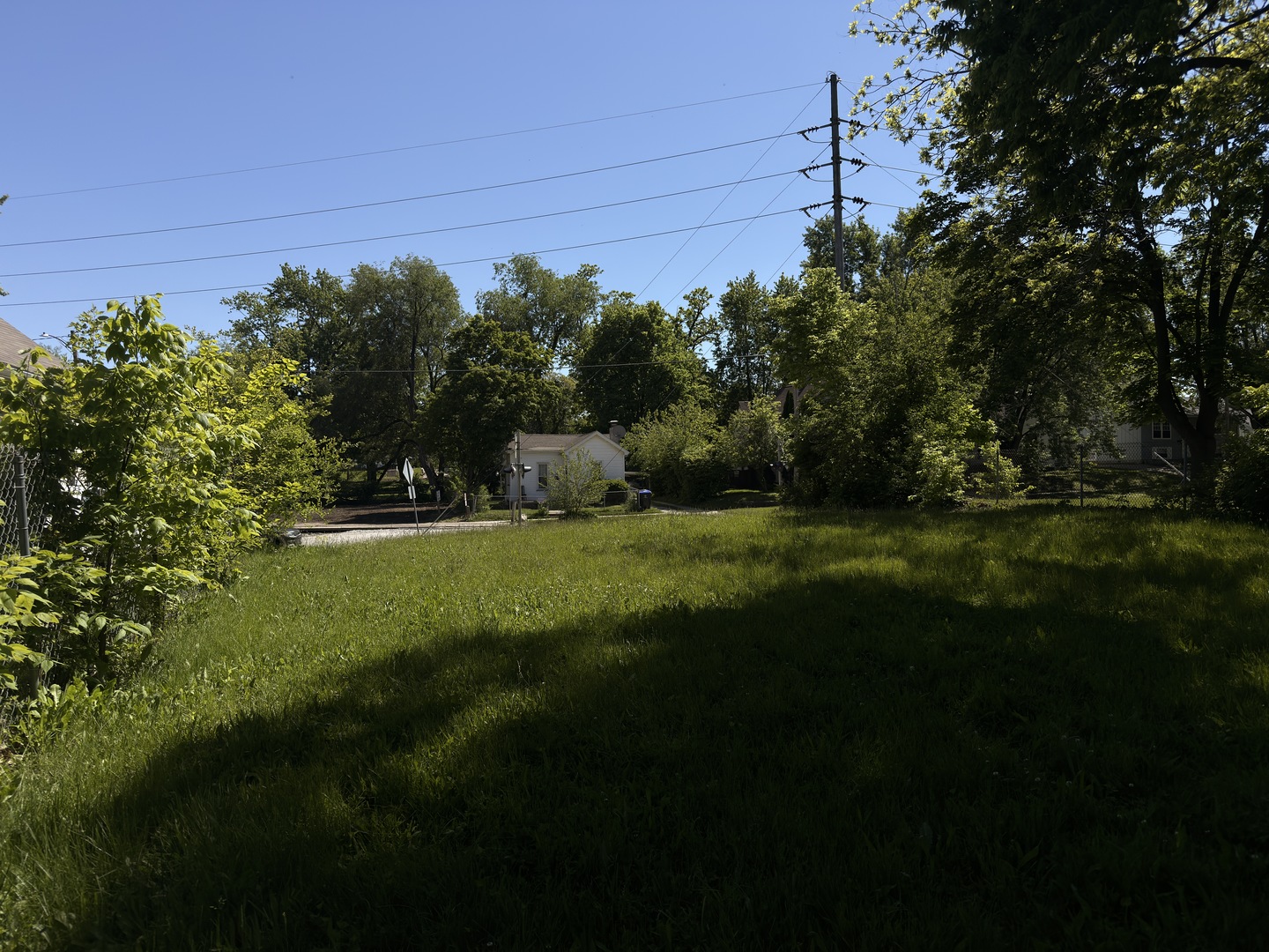 911 West Front Street Bloomington, IL 61701 - Photo 2 of 5