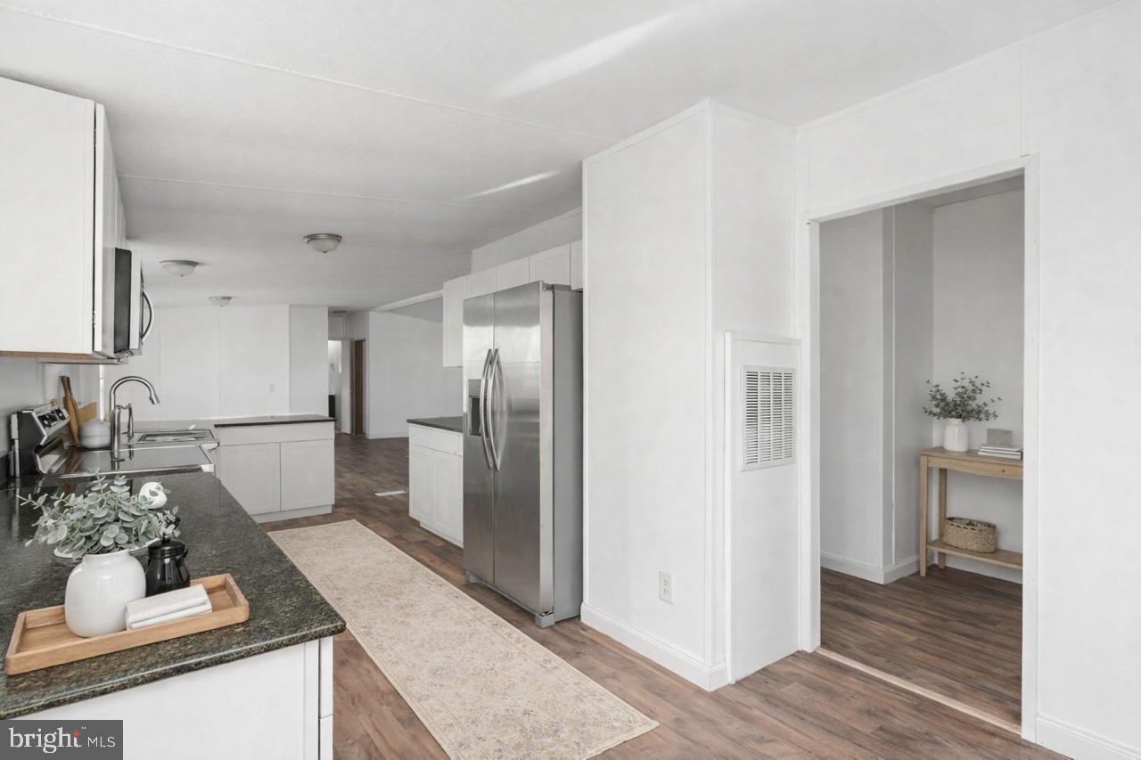 14227 Springfield Lane King George, VA 22485 - Photo 9 of 22 Bright and airy kitchen space.