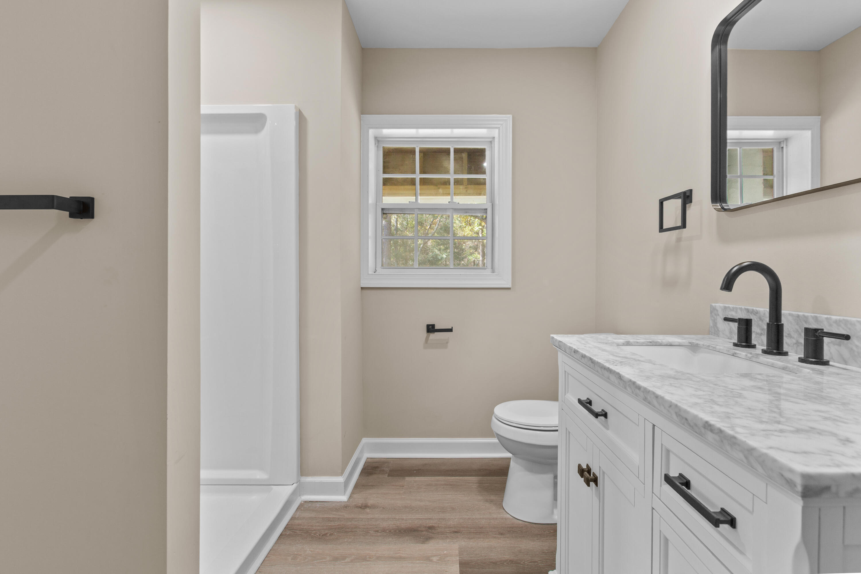 5253 Jefferies Highway Walterboro, SC 29488 - Photo 27 of 44 5253JefferiesHwy.NicoleBurbagePhoto-16