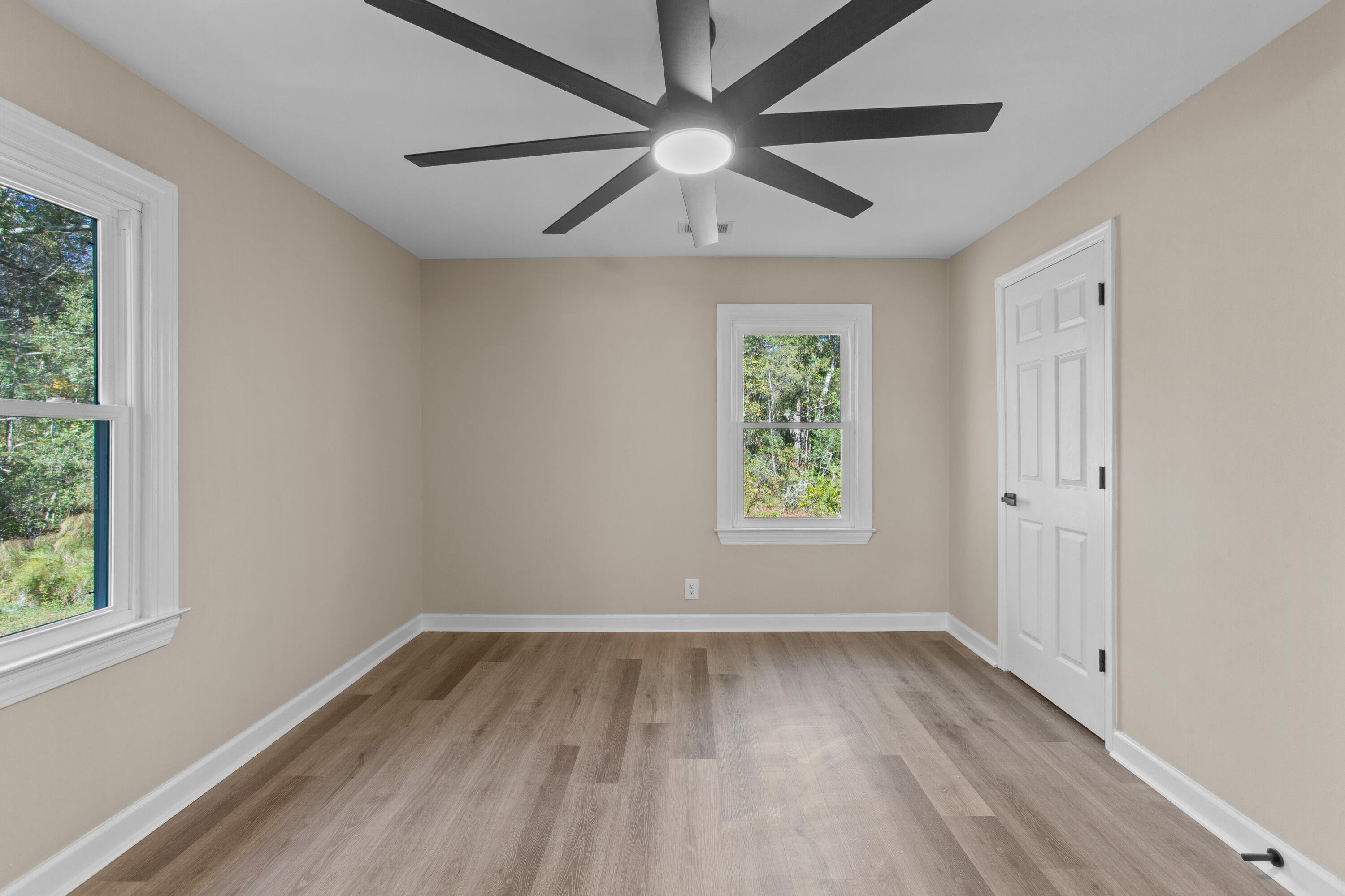 5253 Jefferies Highway Walterboro, SC 29488 - Photo 31 of 44 5253JefferiesHwy.NicoleBurbagePhoto-9