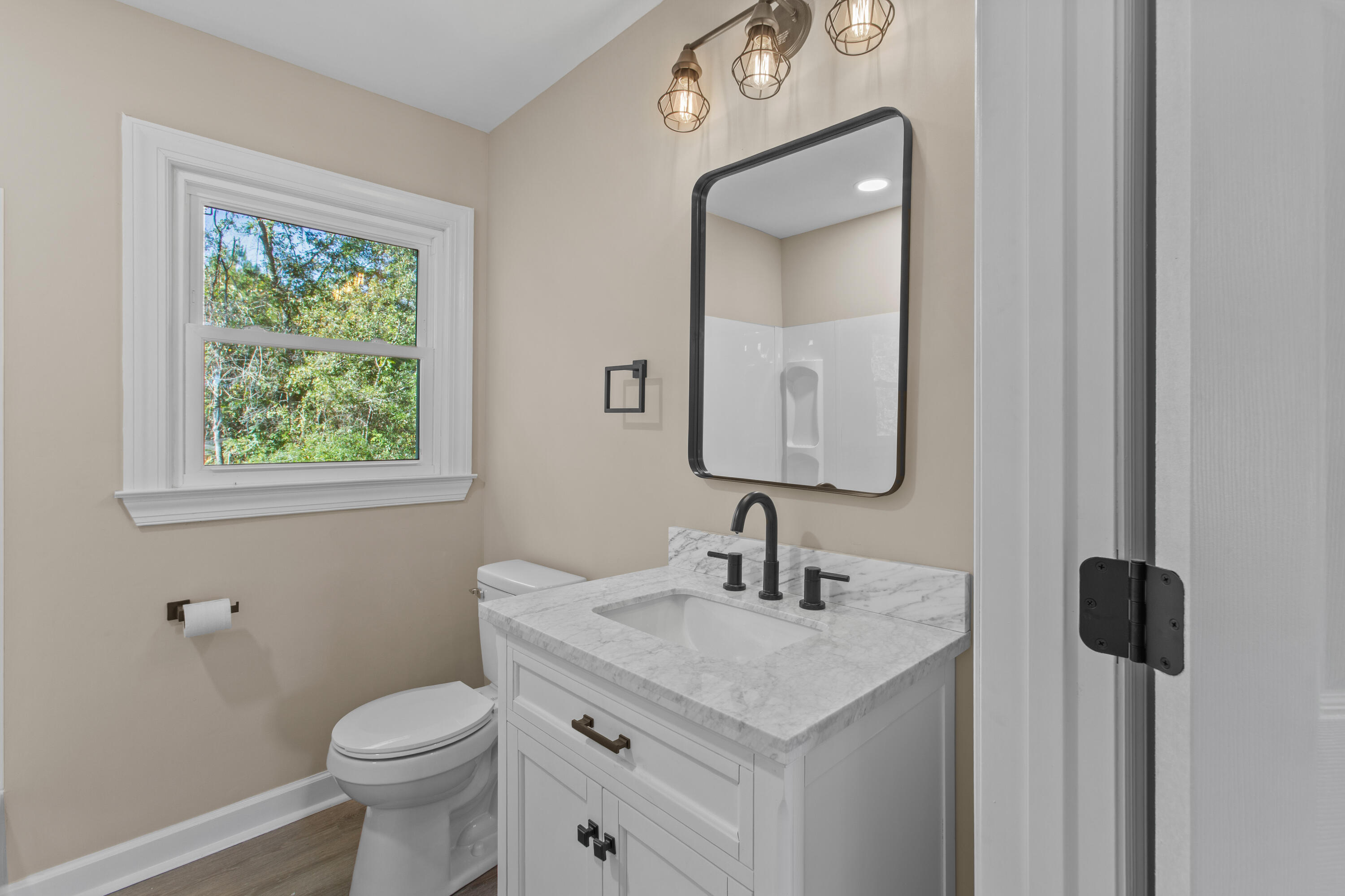 5253 Jefferies Highway Walterboro, SC 29488 - Photo 33 of 44 5253JefferiesHwy.NicoleBurbagePhoto-11