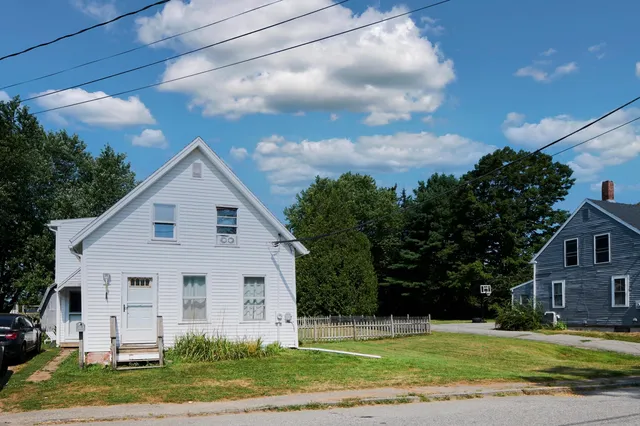 $295,000 | 40 Beechwood Street, Thomaston, ME 04861