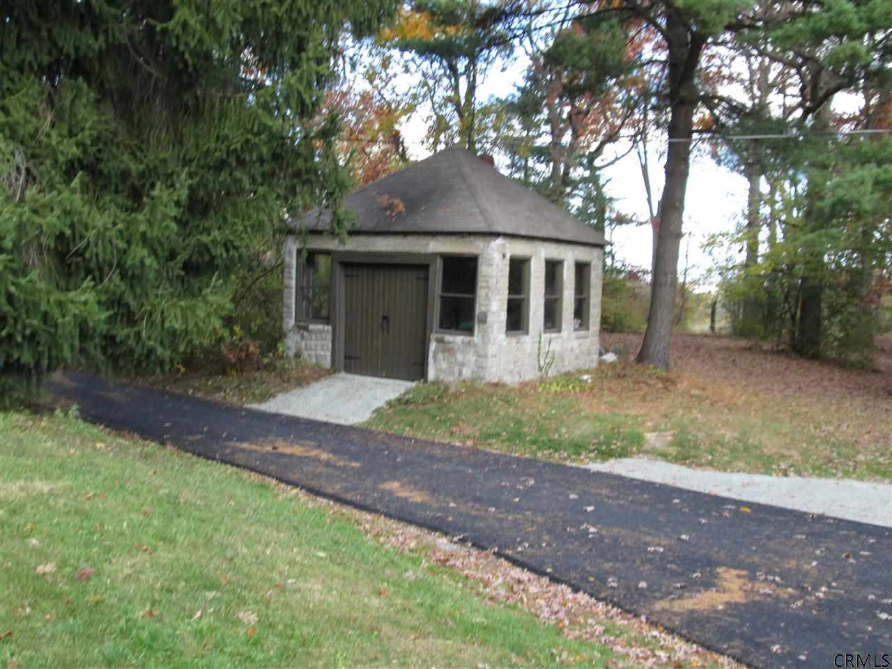 77 Ridge Road East Greenbush, NY 12144 - Photo 4 of 16 Photo 4