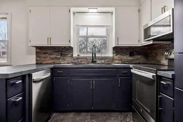 $265,900 | 8332 Georgia Avenue, Kansas City, KS 66109