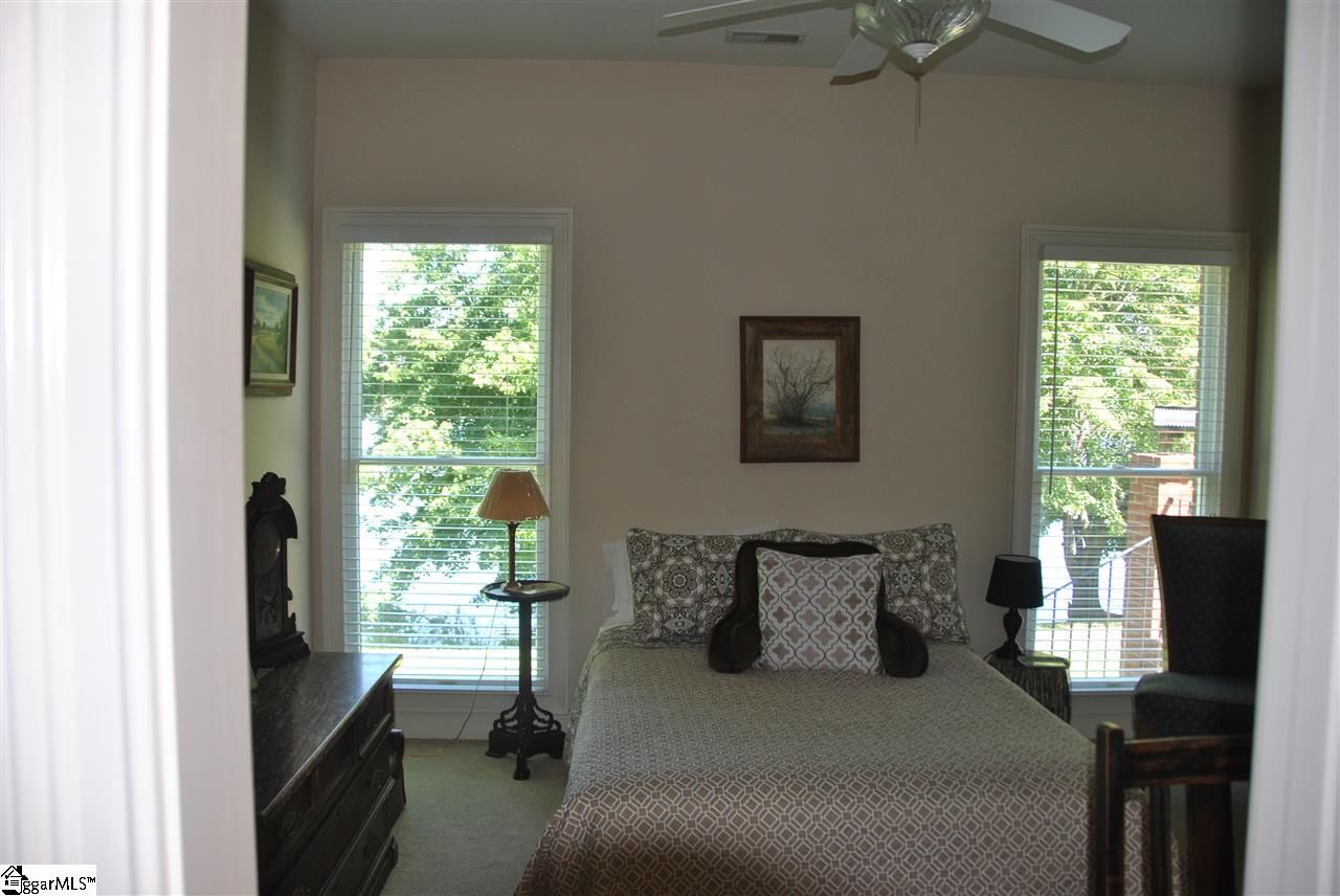 7 Craigmillar Place Greer, SC 29650 - Photo 11 of 20 Gallery Image 11