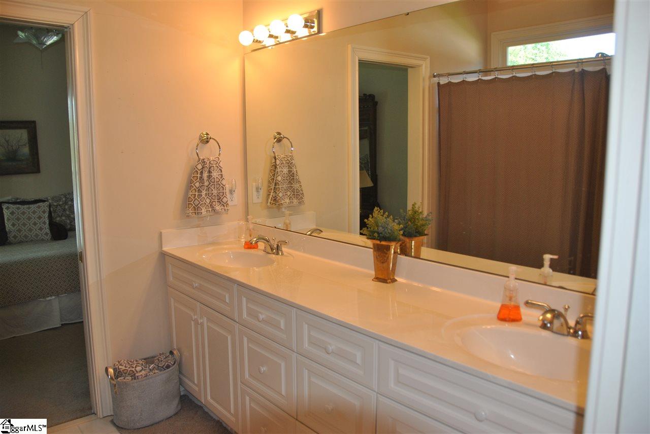 7 Craigmillar Place Greer, SC 29650 - Photo 13 of 20 Gallery Image 13