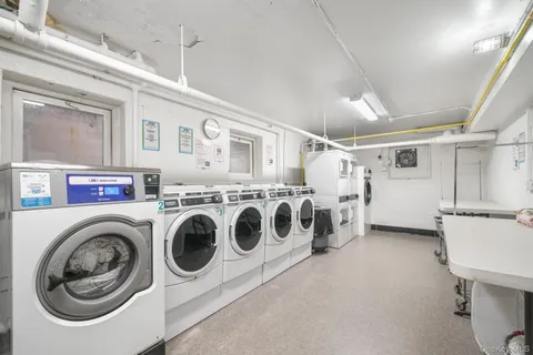 $149,999 | 2 Louisiana Avenue, Unit 4H, Bronxville, NY 10708