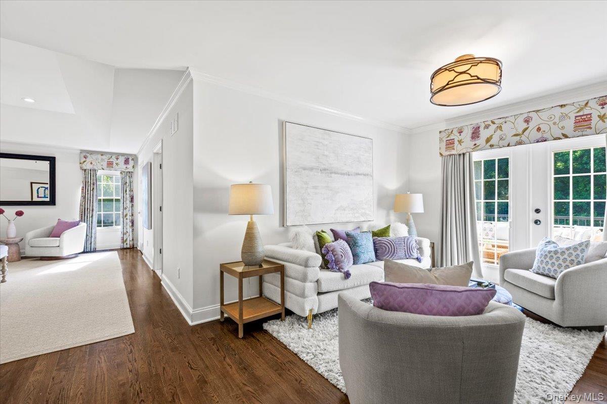 32 Rolling Ridge Road White Plains, NY 10605 - Photo 15 of 32 Another view of the primary suite.