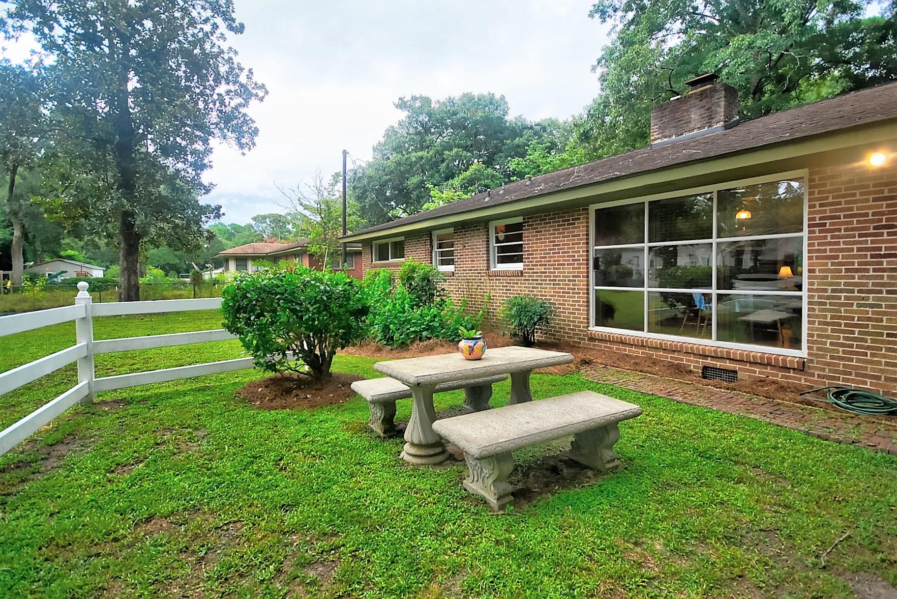 113 Live Oak Road Summerville, SC 29485 - Photo 28 of 35 DSC_4977_8_9_Realistic