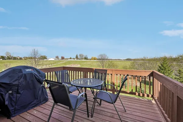 $674,000 | 3747 Terra Vista Path, Chaska, MN 55318