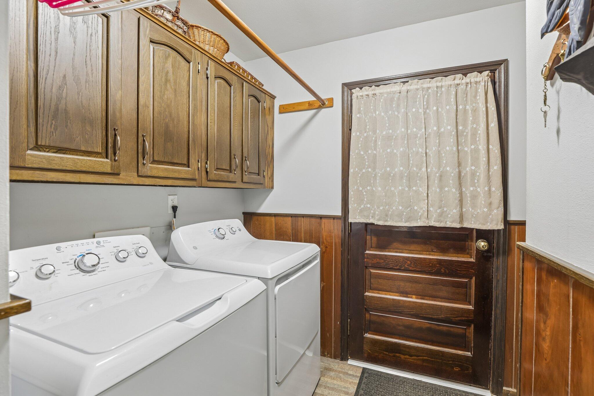 1615 Poeppel Road Koshkonong, WI 53538 - Photo 30 of 41 32-web-or-mls-Poeppel Rd-S2807-032