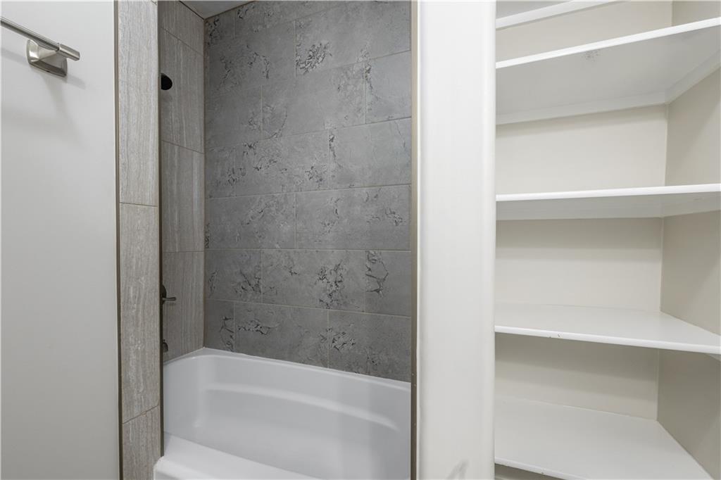 605 East Oak Street Ozark, MO 65721 - Photo 16 of 45