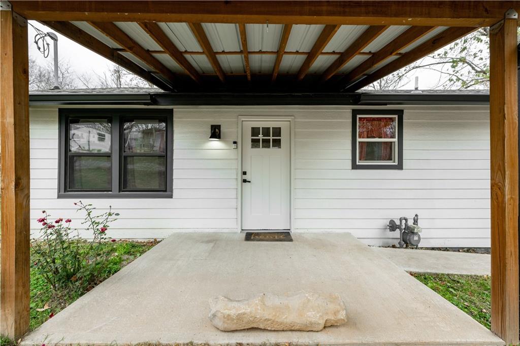 605 East Oak Street Ozark, MO 65721 - Photo 2 of 45