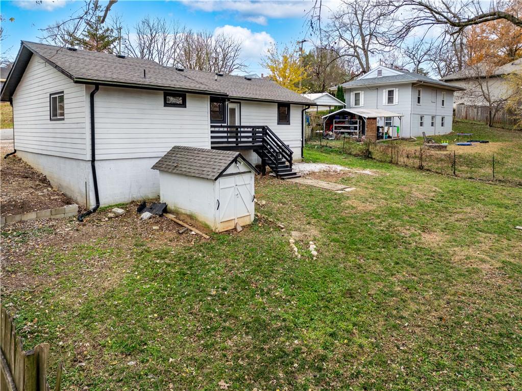 605 East Oak Street Ozark, MO 65721 - Photo 28 of 45