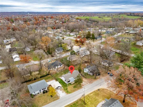 $249,900 | 605 East Oak Street, Ozark, MO 65721