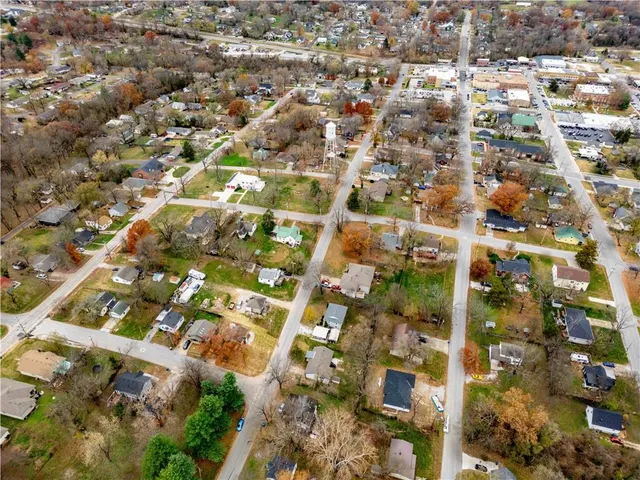 $249,900 | 605 East Oak Street, Ozark, MO 65721