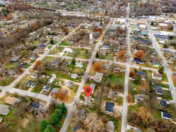 $249,900 | 605 East Oak Street, Ozark, MO 65721