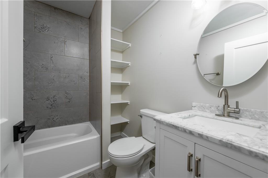 605 East Oak Street Ozark, MO 65721 - Photo 10 of 45