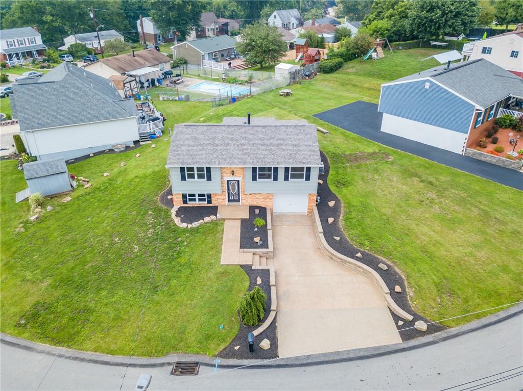 124 Big Horn Road Pittsburgh, PA 15239 - Photo 2 of 25 Gallery Image 2