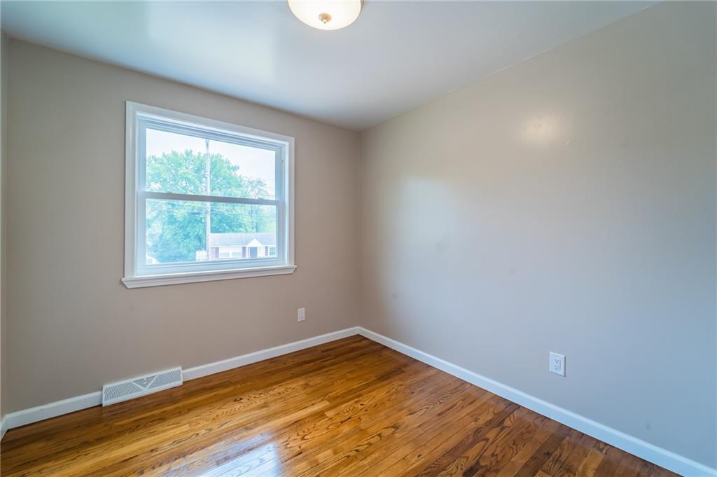 124 Big Horn Road Pittsburgh, PA 15239 - Photo 15 of 25 Gallery Image 15