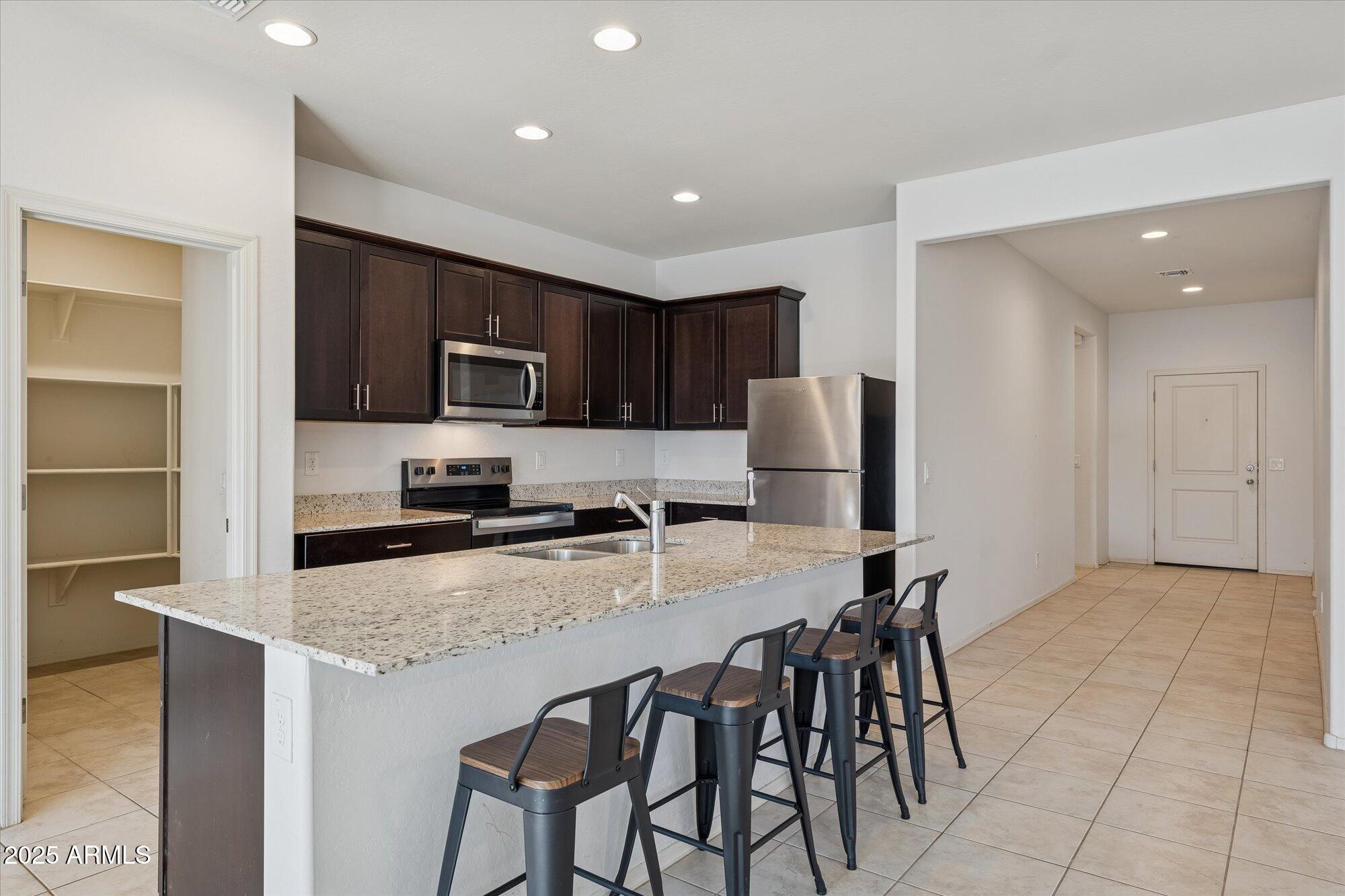 10833 West Chipman Road Tolleson, AZ 85353 - Photo 6 of 27 07-P1130452