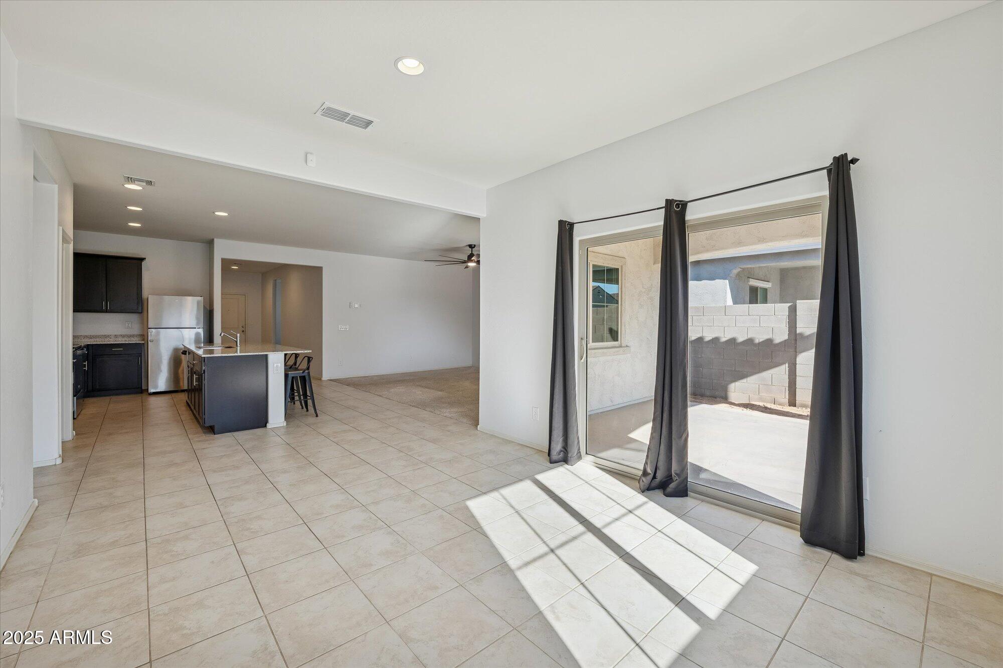 10833 West Chipman Road Tolleson, AZ 85353 - Photo 9 of 27 11-P1130477