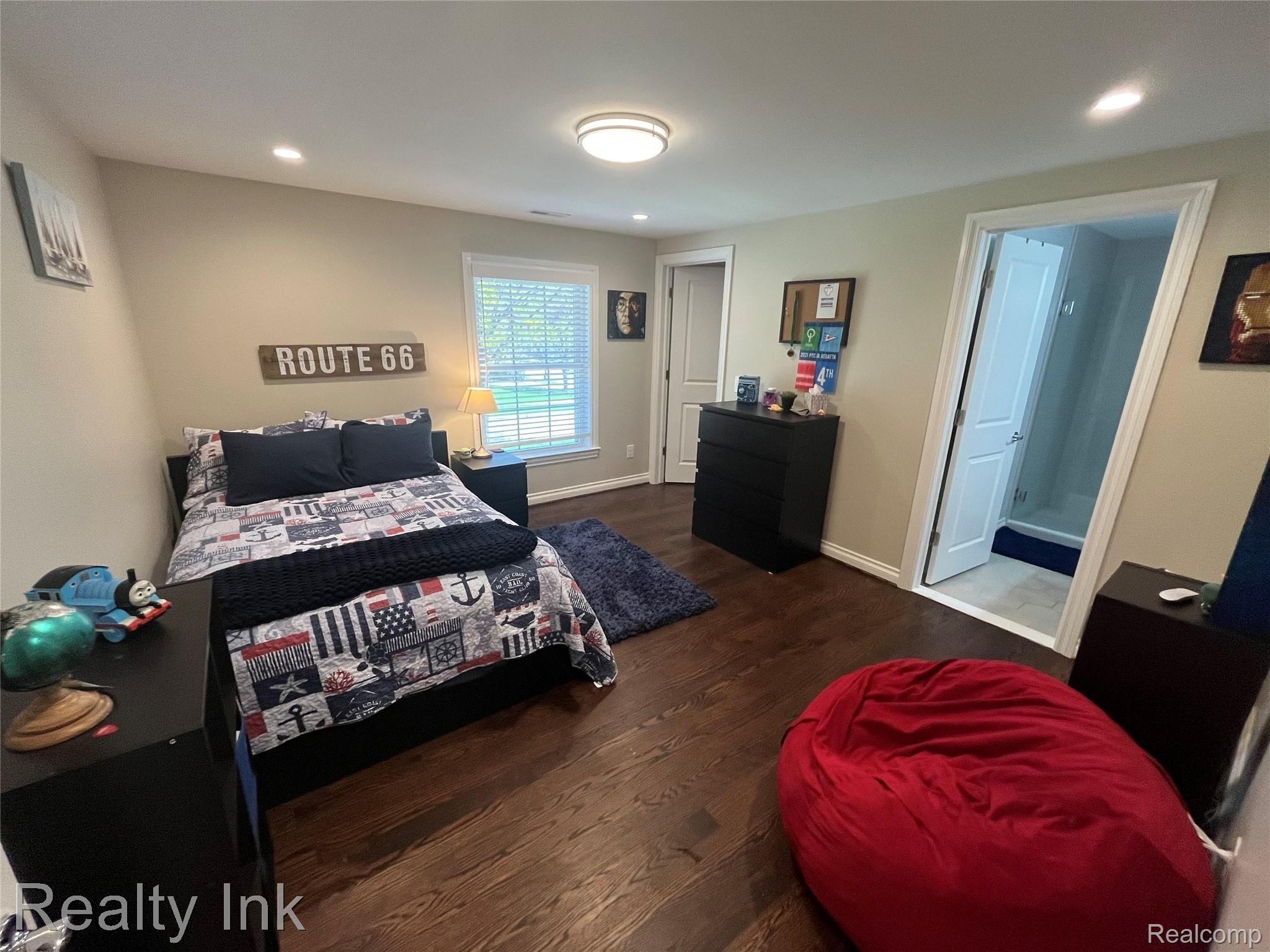 55 Stephens Road Grosse Pointe, MI 48236 - Photo 20 of 35 3E99C47A-56E9-43A9-B0E7-0809FC723F89.jpeg