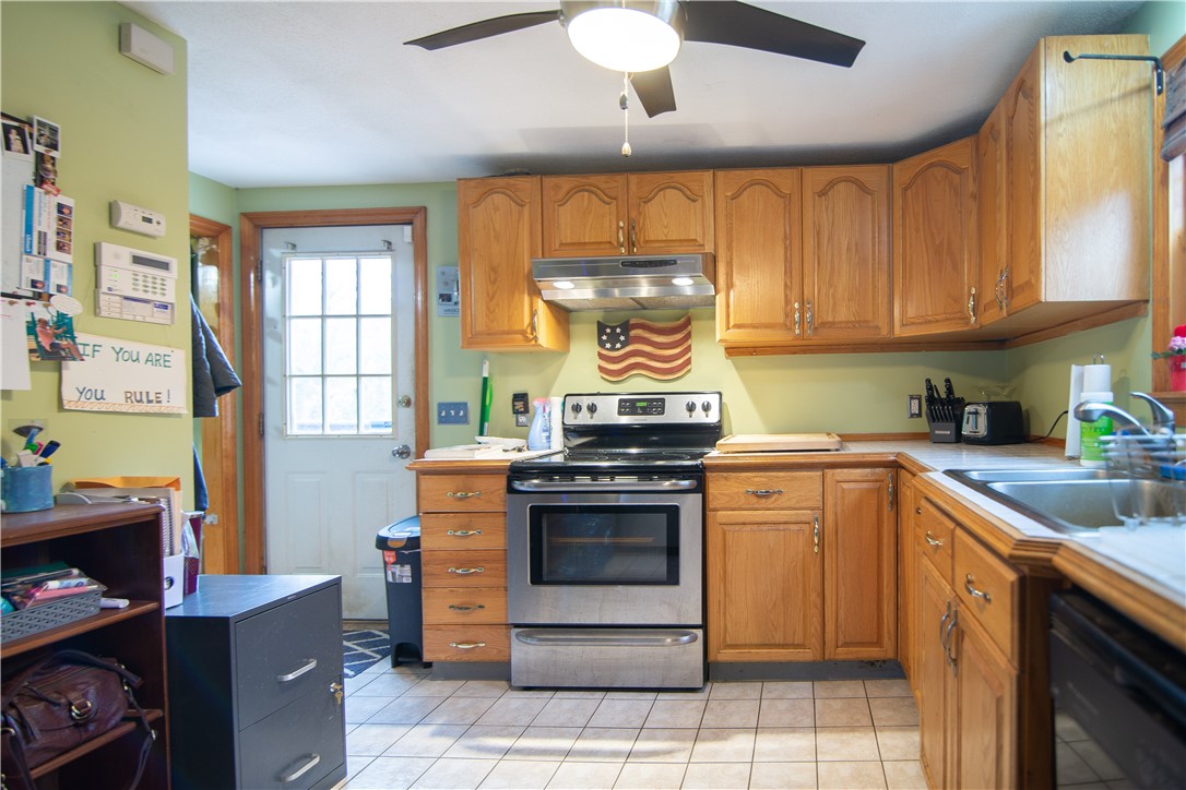 59 Williams Road Smithfield, RI 02917 - Photo 8 of 26