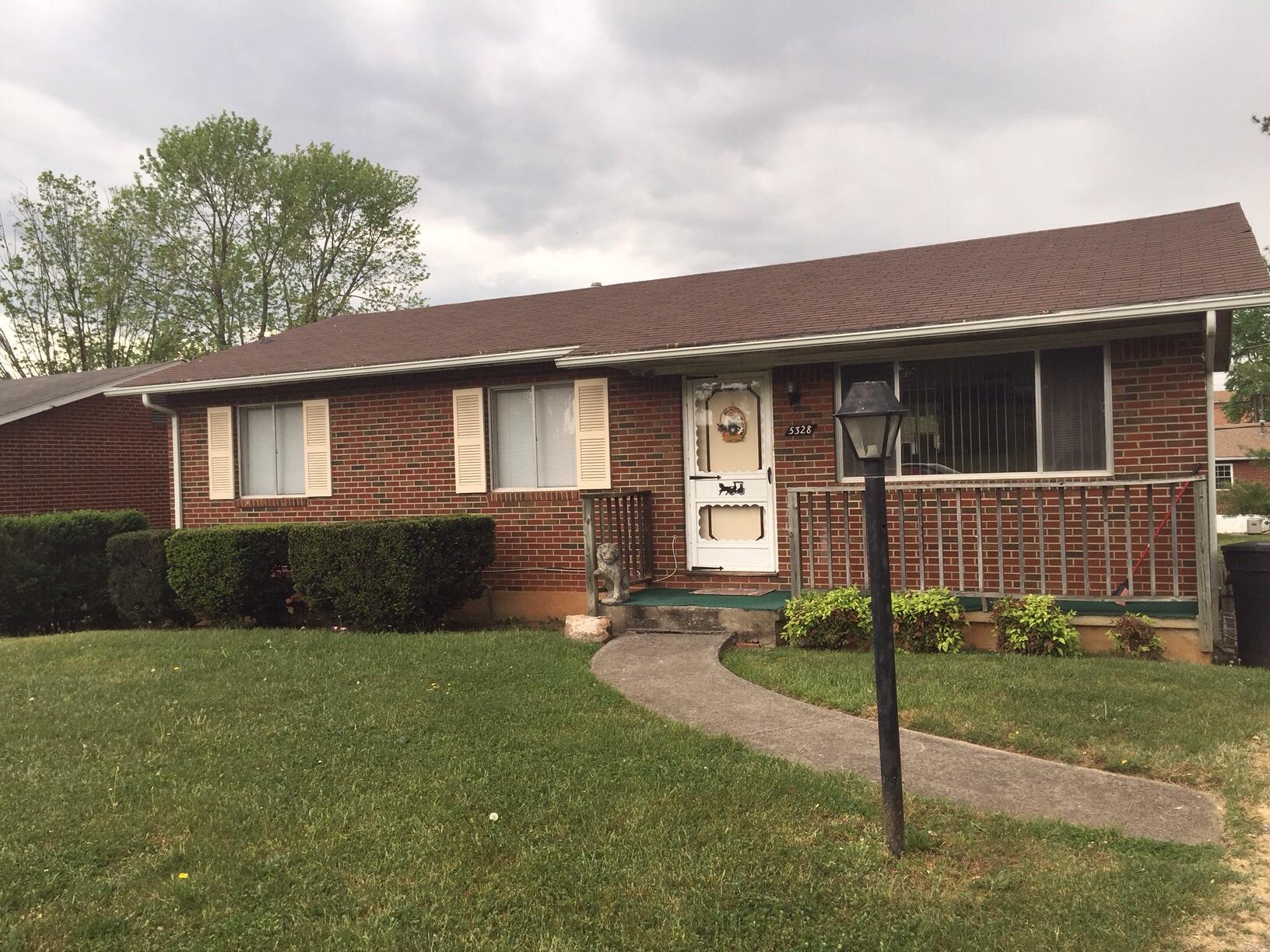 5328 Plantation Road Roanoke, VA 24019 - Photo 2 of 8 image