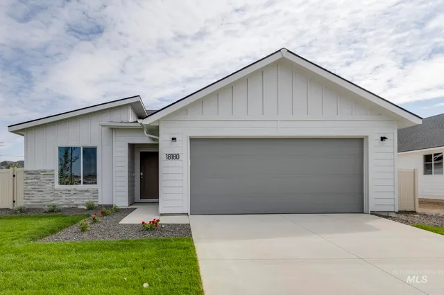 $410,990 | 5418 South Bittercreek Avenue, Meridian, ID 83642