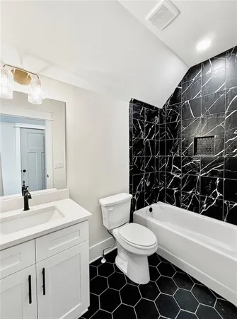 $869,900 | 303 Eminence Peak, Rydal, GA 30171