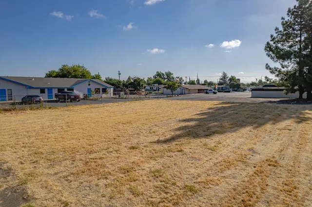 a view of a terrace view