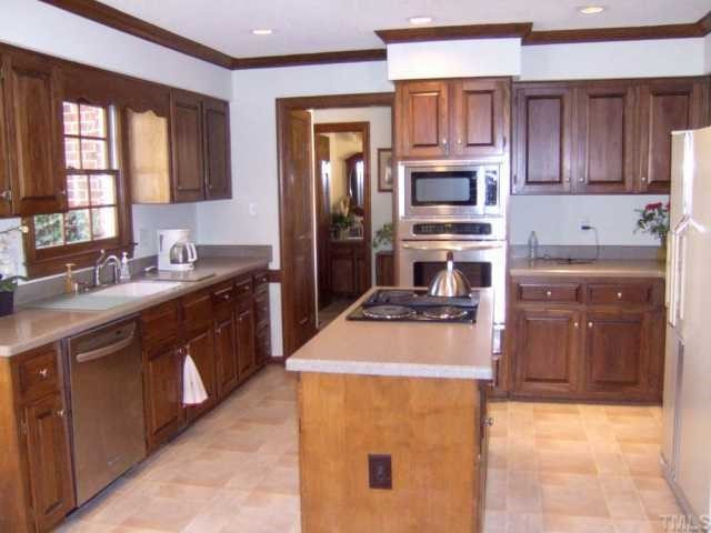 10600 Chinkapin Place Raleigh, NC 27613 - Photo 6 of 12 Kitchen