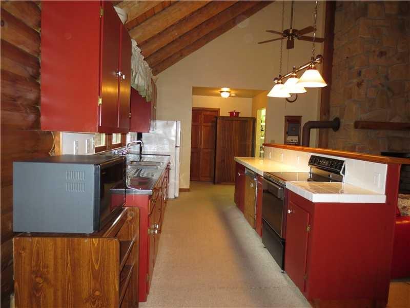 332 Bonniebrook Road Butler, PA 16002 - Photo 6 of 25 Kitchen. Open to family room