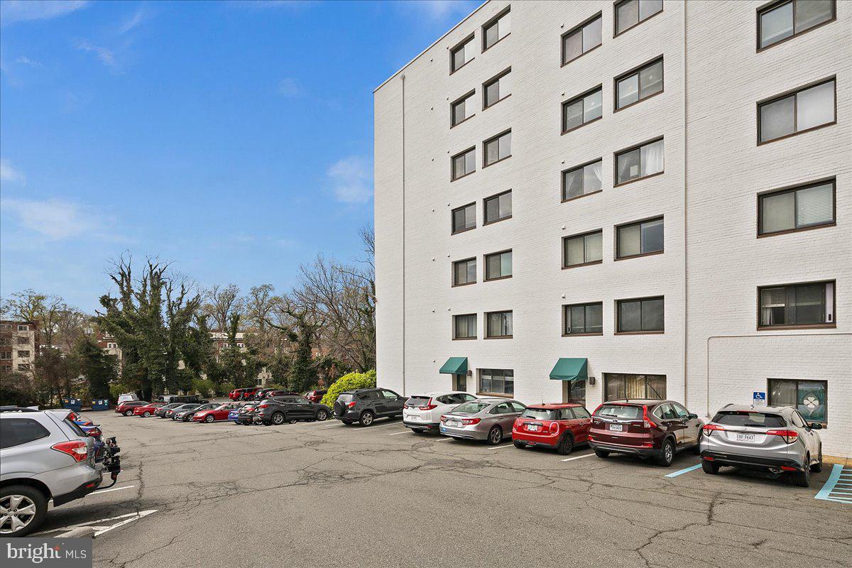 2016 North Adams Street, Unit 701 Arlington, VA 22201 - Photo 28 of 32 a view of a car parked in front of a building