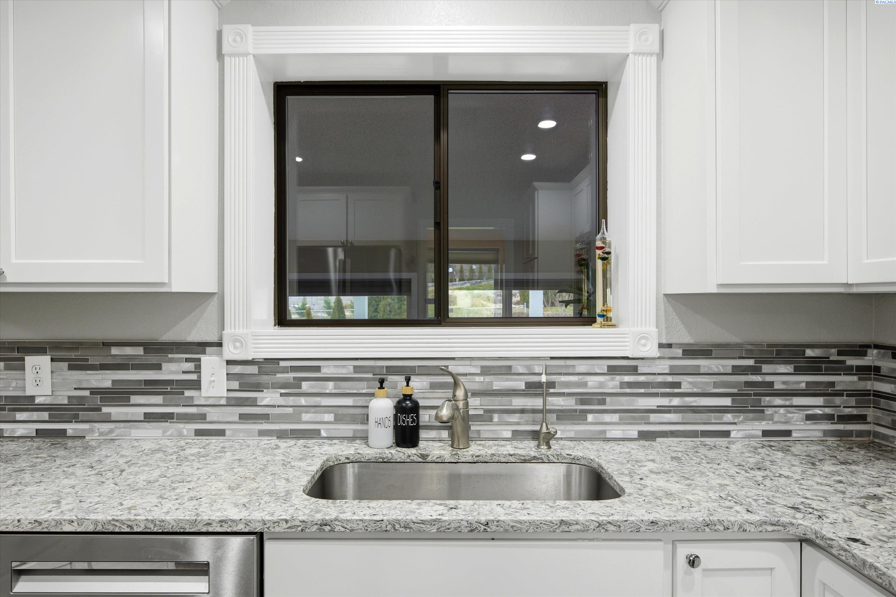 267 Mata Road Kennewick, WA 99338 - Photo 9 of 31 Gallery Image 9