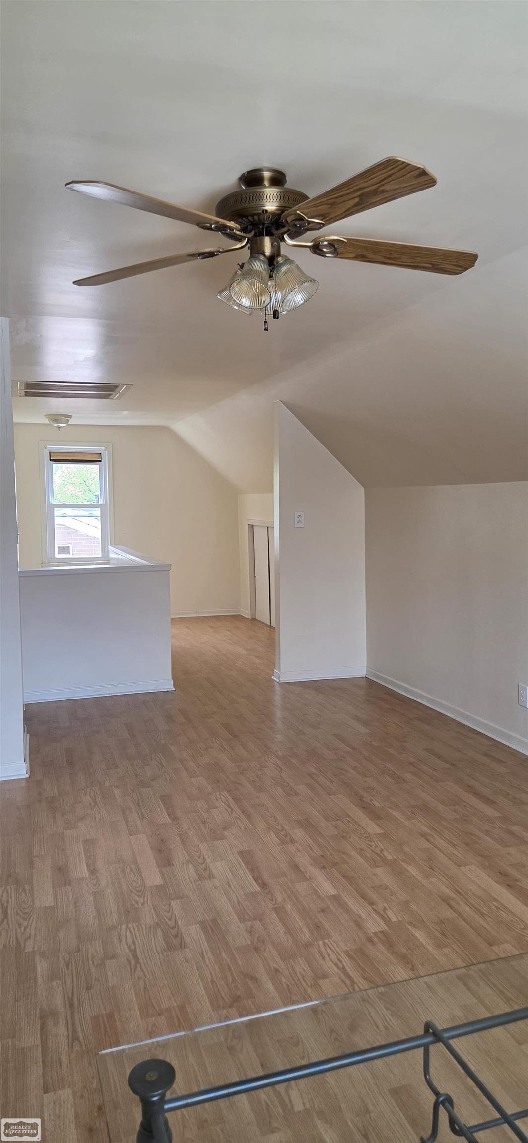 1589 Hampton Road Mount Clemens, MI 48043 - Photo 18 of 30 Gallery Image 18