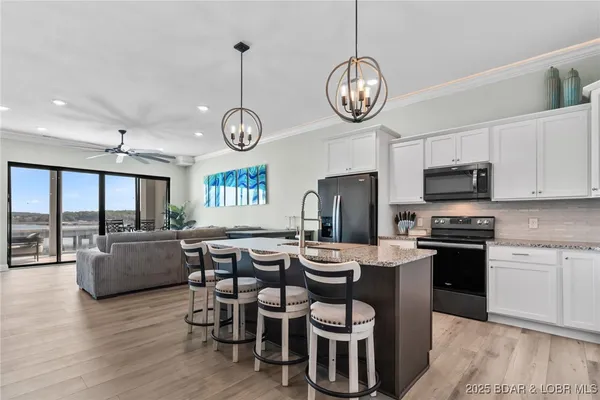 $739,500 | 1065 Topsider Lane, Unit 506, Osage Beach, MO 65065