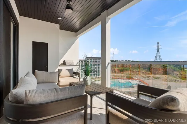 $739,500 | 1065 Topsider Lane, Unit 506, Osage Beach, MO 65065