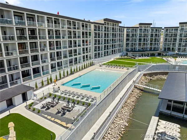 $739,500 | 1065 Topsider Lane, Unit 506, Osage Beach, MO 65065