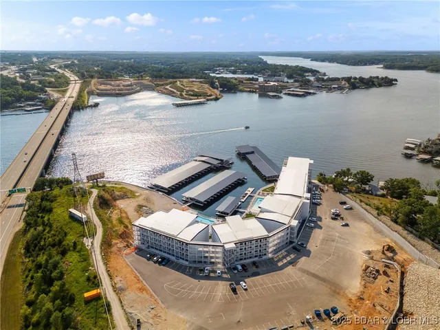 $739,500 | 1065 Topsider Lane, Unit 506, Osage Beach, MO 65065