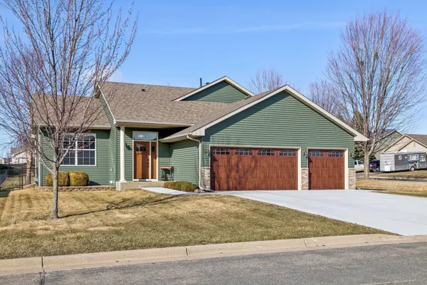$405,000 | 640 Dogwood Street Northeast, Lonsdale, MN 55046